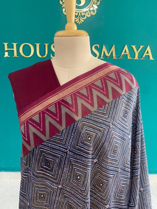 Grey & Maroon Handloom Saree with Geometric Design | House of Smaya - Image 2
