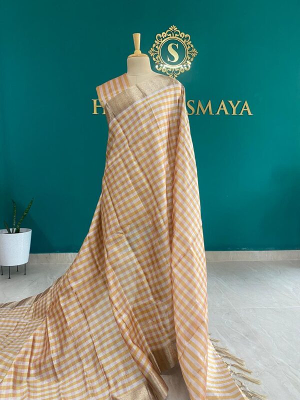 Pastel Yellow & White Checked Saree - Image 1