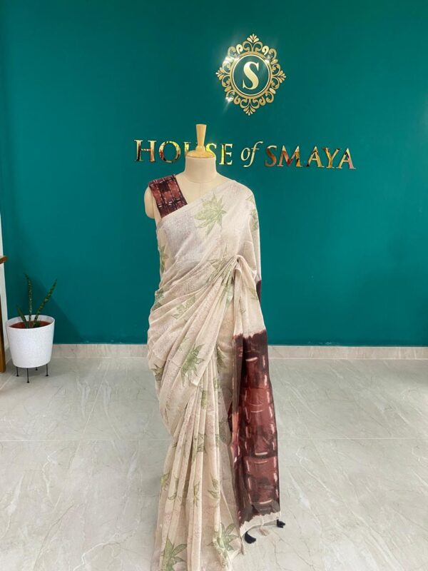 Beige Cotton Linen Saree with Leaf Print and Contrast Pallu – House of Smaya - Image 1